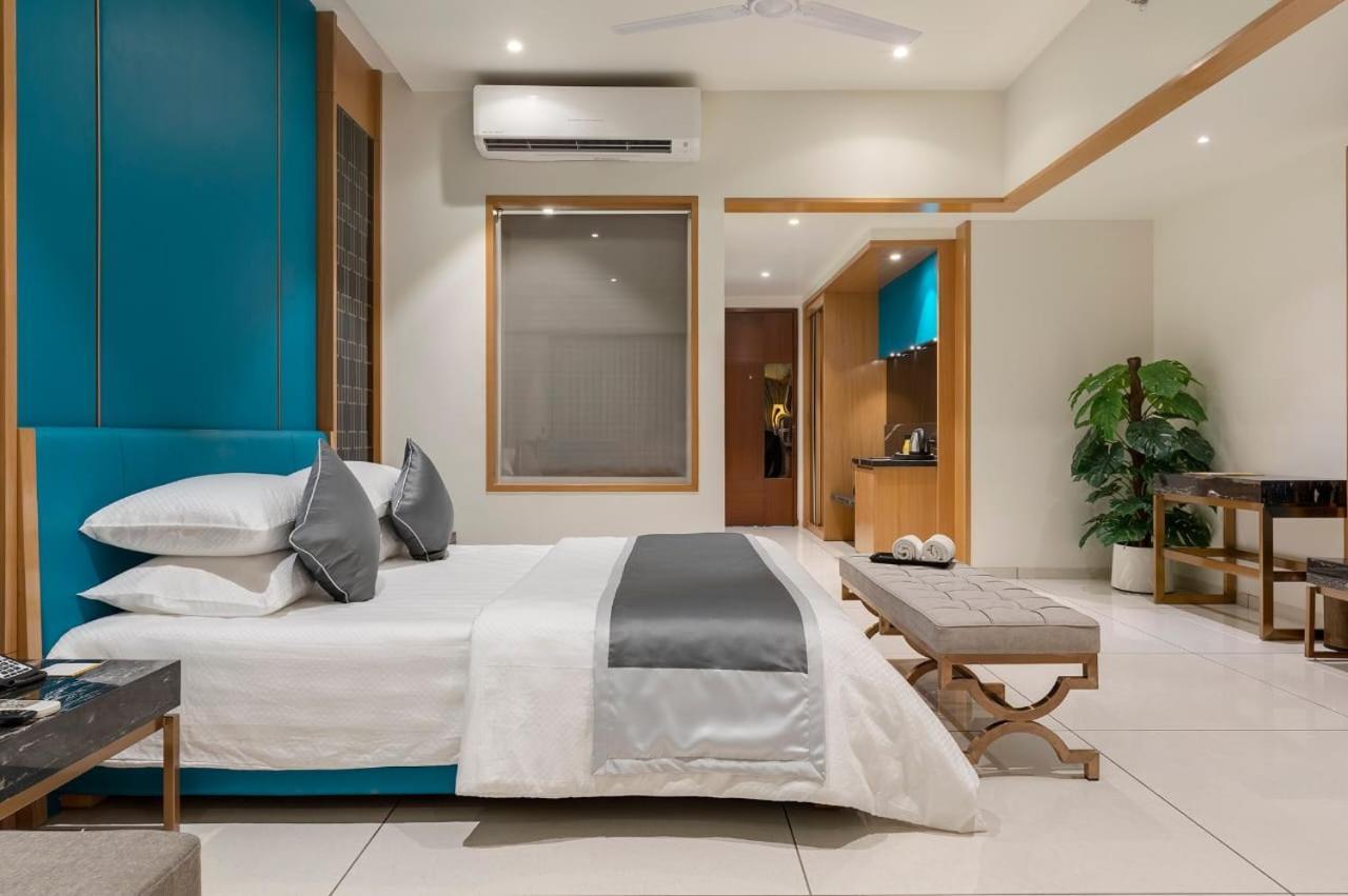 Sunotel Saputara Extérieur photo