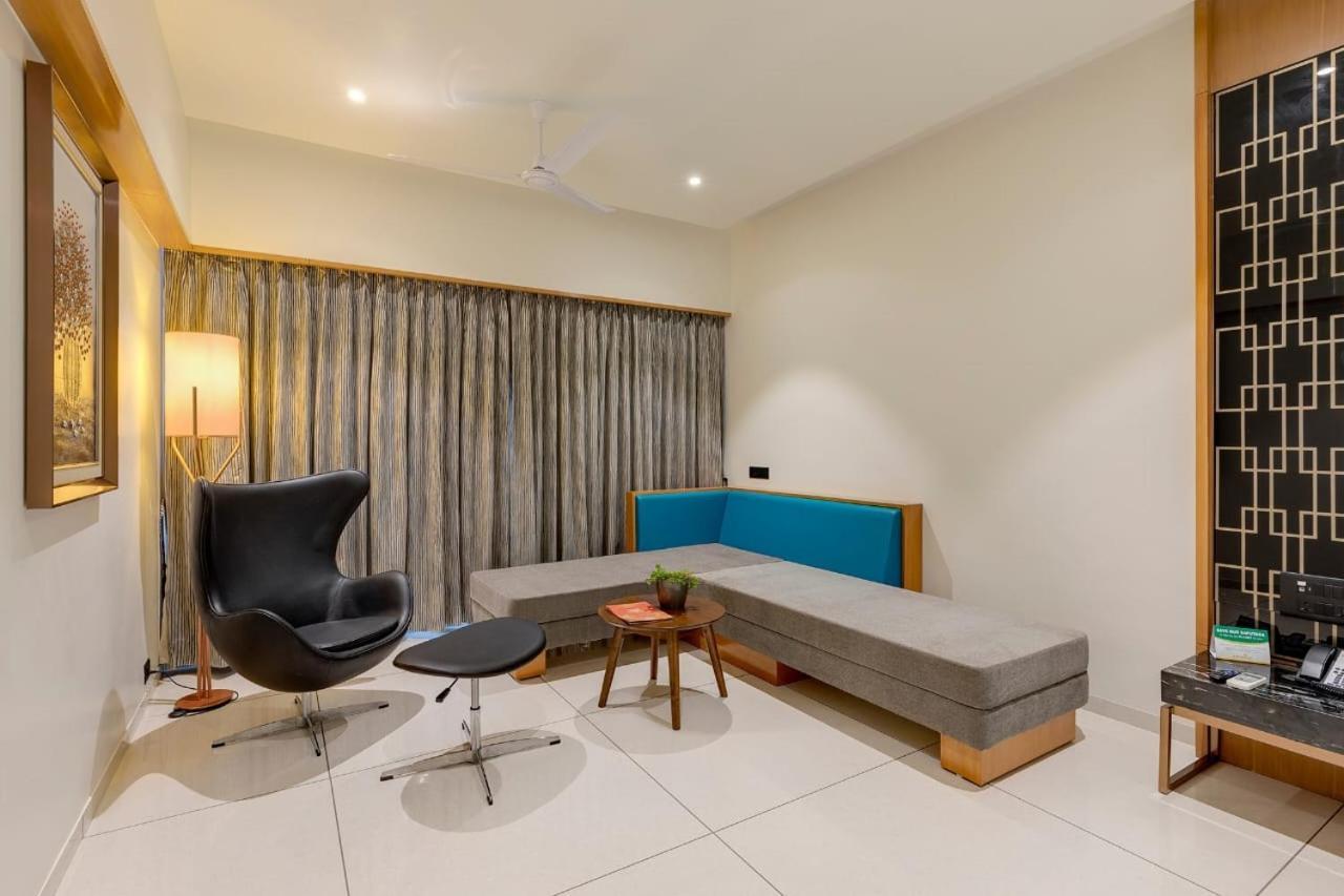 Sunotel Saputara Extérieur photo