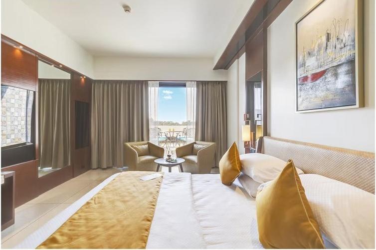 Sunotel Saputara Extérieur photo