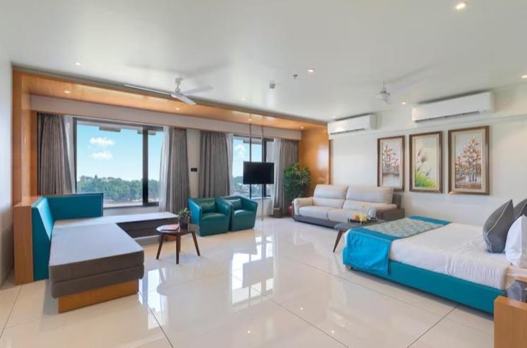 Sunotel Saputara Extérieur photo