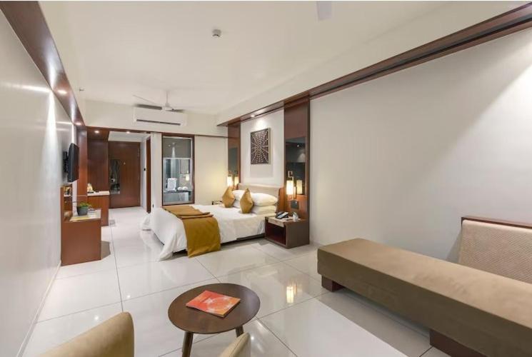 Sunotel Saputara Extérieur photo