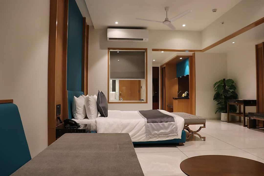 Sunotel Saputara Extérieur photo